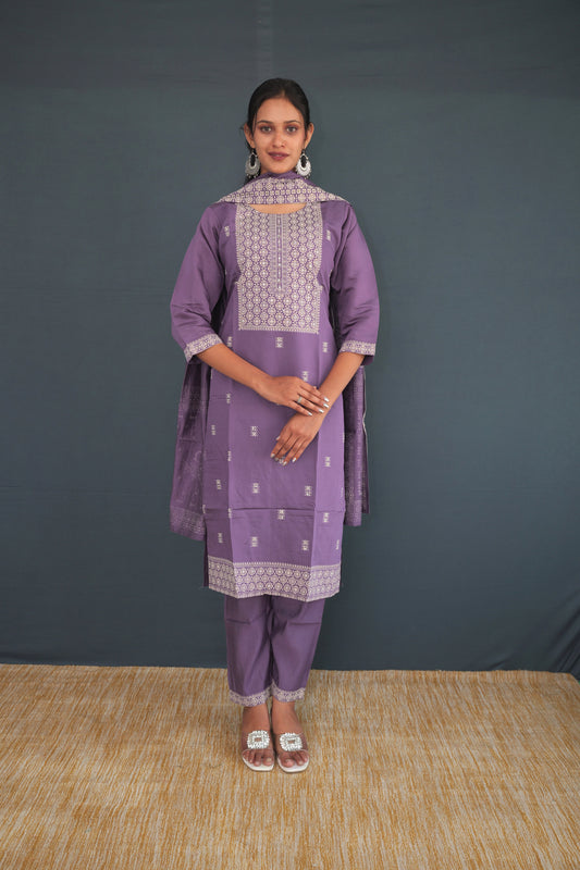 Lavender Handwoven Khadi Silk Suit Set for Women | Embroidered Kurta with Pants & Dupatta | Elegant Festive Ethnic Wear